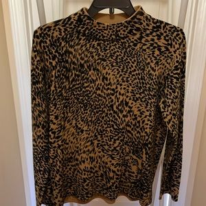 Designer’s Originals Leopard Sweater 100% Acrylic Size Large PTP 21”